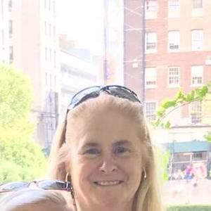 Meet your Posher, Anne-claude